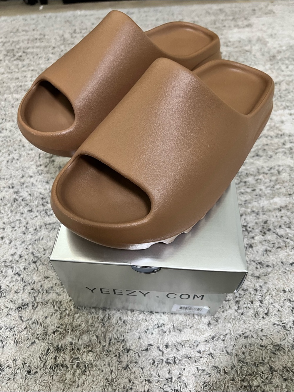 Yeezy Men’s Slide Sandals in Tan Brown